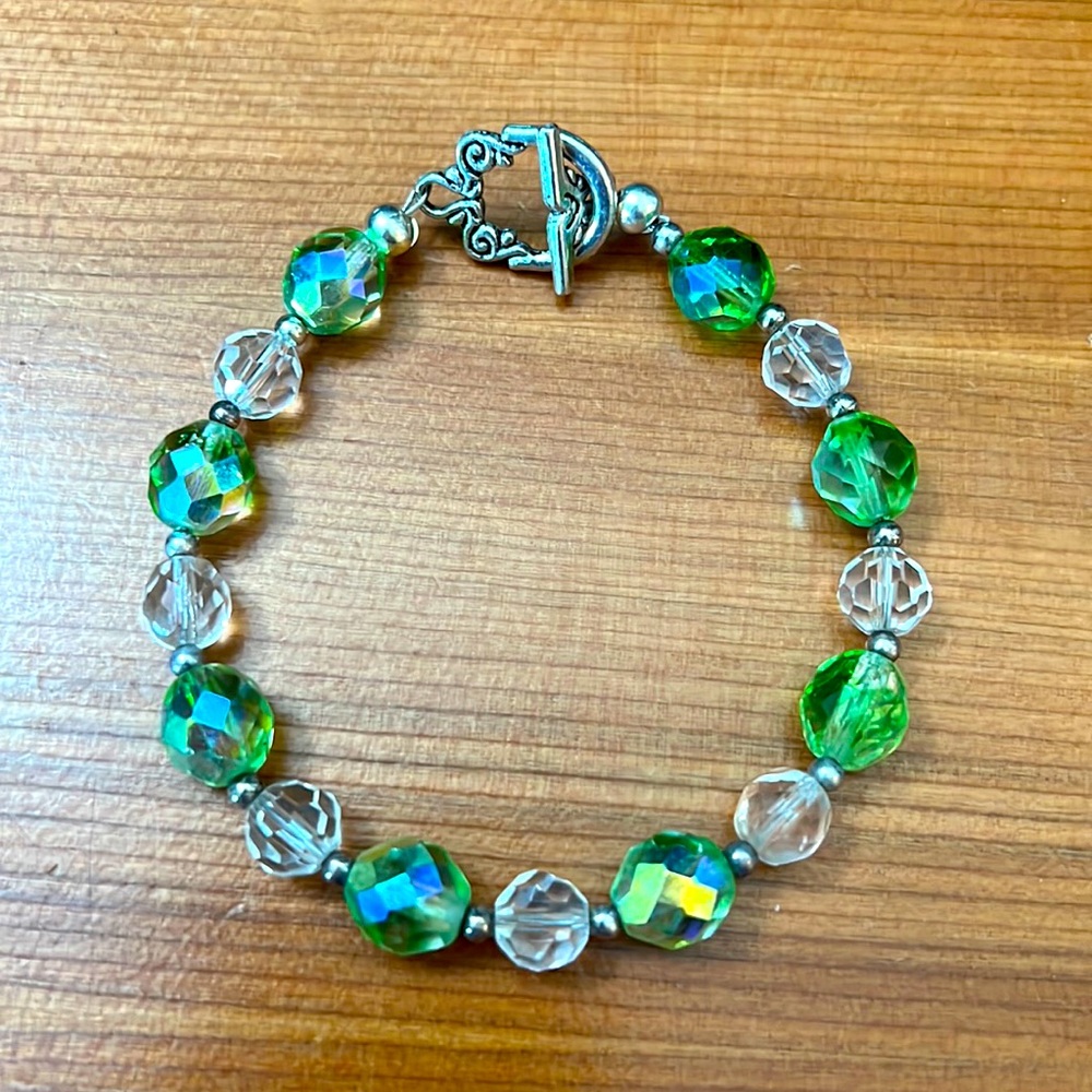 Crystal Bracelet in Green Iridescent and Clear Crystals w/ Silvertone Clasp NEW